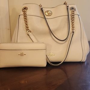 Coach purse and wallet